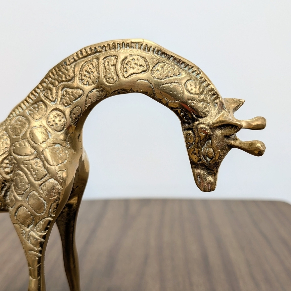 Bright Shiny Brass Giraffe Statue Figurine Gold Tone - Picture 6 of 6